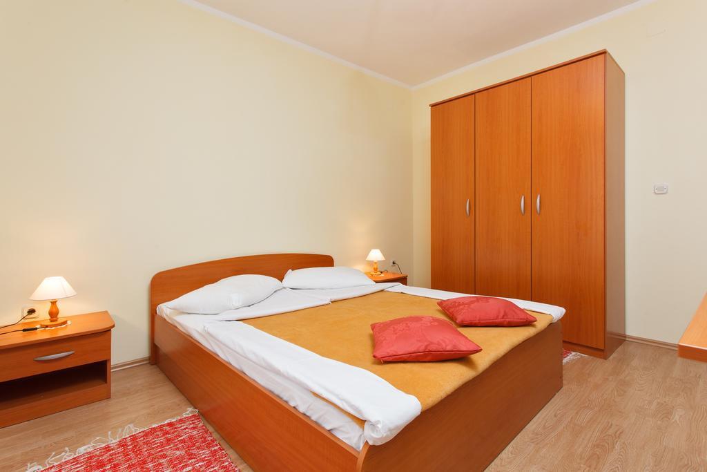 Apartments Vukusic Zaboric Quarto foto